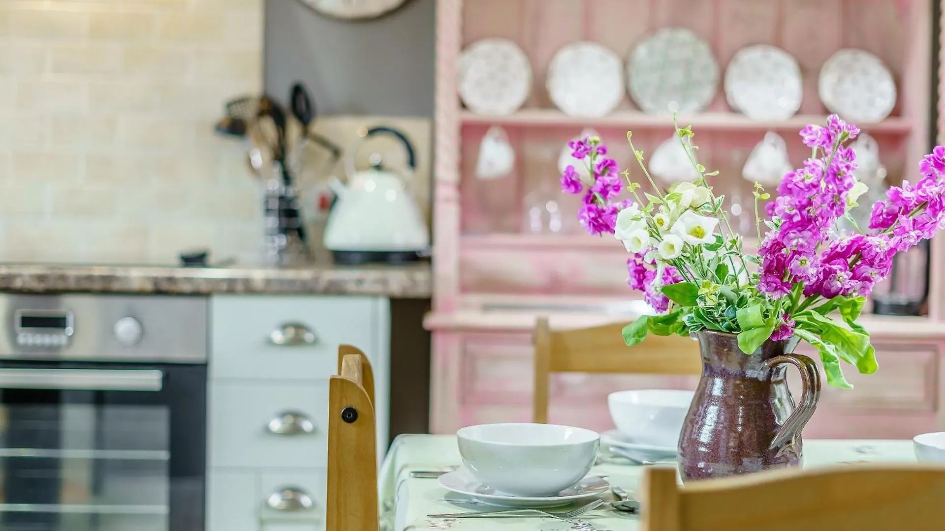 Duck Island Cottage Ringwood 0*,  United Kingdom