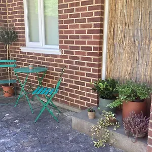 Forest Heath Holidays - Denphyl Apartment